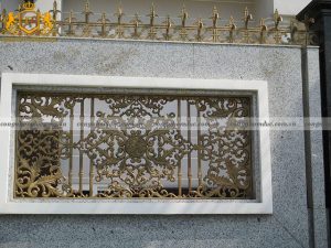 Mẫu bông gió nhôm đúc đẹp được thực hiện bởi Trường Tâm