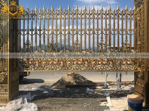 Hàng rào nhôm đúc do Công ty TNHH Nhôm đúc Trường Tâm thực hiện