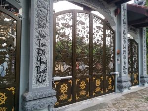 Cổng thép CNC vói họa tiết - hoa văn ấn tượng