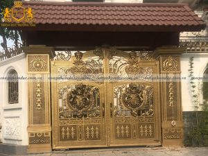 Cổng nhôm đúc cao cấp đẹp không chỉ tạo nên 1 không gian sang trọng mà nó còn mang ý nghĩa phong thủy, giúp gia đình đón nhận các luồng khí tốt.
