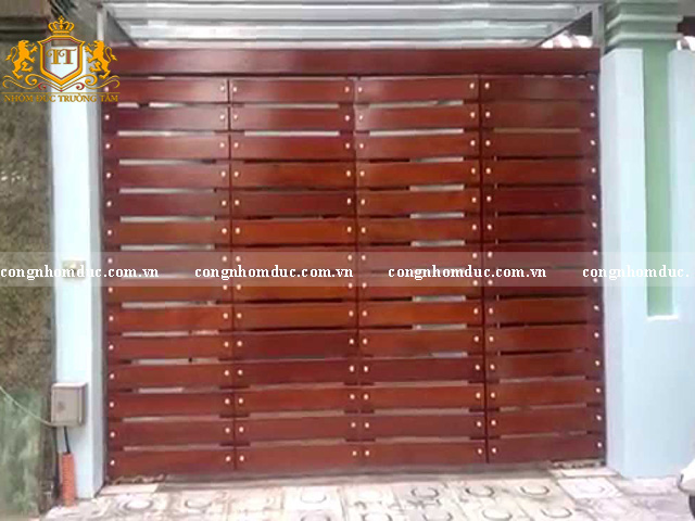 Chỉ đơn giản là các thanh gỗ ghép song song lại với nhau nhưng nó lại đem đến sự cuốn hút độc đáo. 