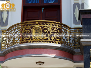 Lan can nhôm đúc giá bao nhiêu?