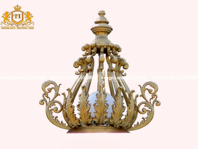 Đây chính là loại hộp đèn được yêu thích nhất. Nó có thể thích hợp với mọi không gian khác nhau đem đến vẻ đẹp sang trọng.